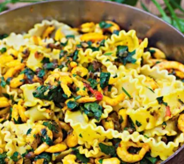 Spansk pasta med räkor